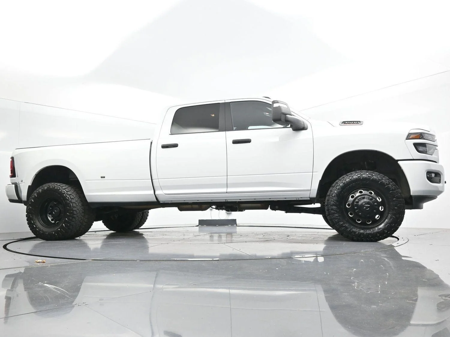 Used 2025 Bright White Clearcoat Ram Big Horn image 37