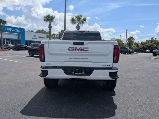 Used 2022 Summit White GMC AT4 image 4
