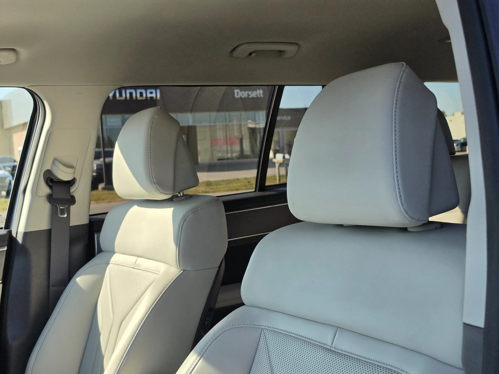 Used 2024 Shimmering Silver Hyundai SEL image 20