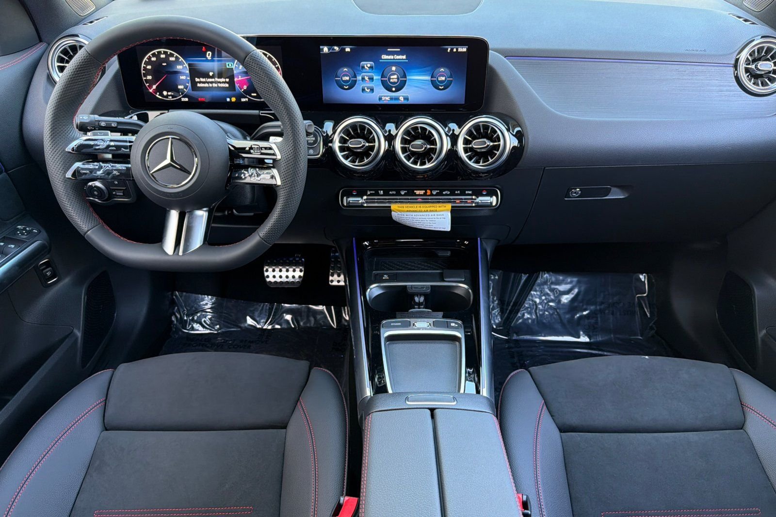 New 2026 Polar White Mercedes-Benz GLA 250 image 2