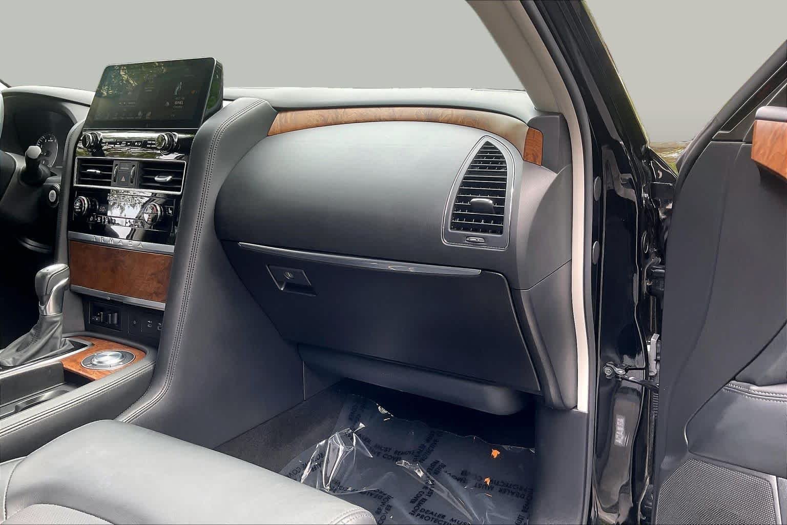 Used 2023 Super Black Nissan SL image 19