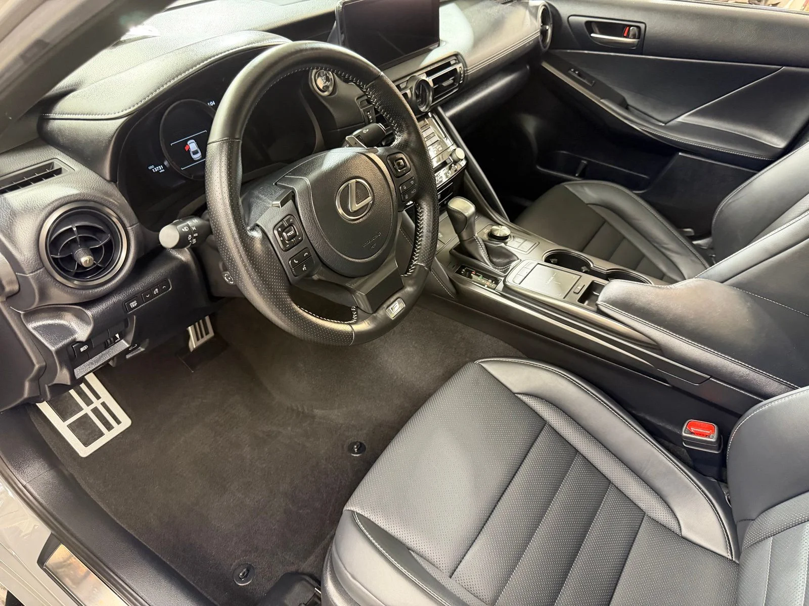 Used 2024  Lexus 350 F SPORT image 31