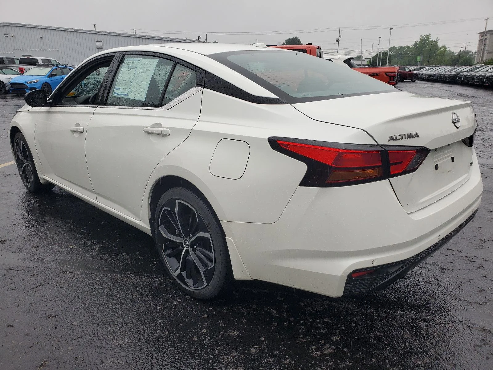 Used 2024 Pearl White Tricoat Nissan 2.5 SR image 3