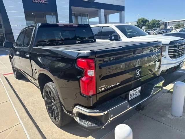 Used 2019 BLACK Chevrolet LTZ image 3