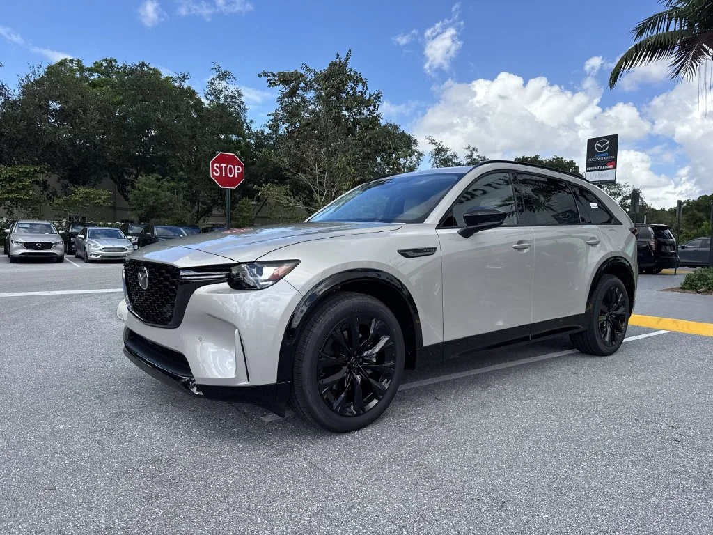 New 2026 Platinum Quartz Mazda 3.3 Turbo S Premium image 28