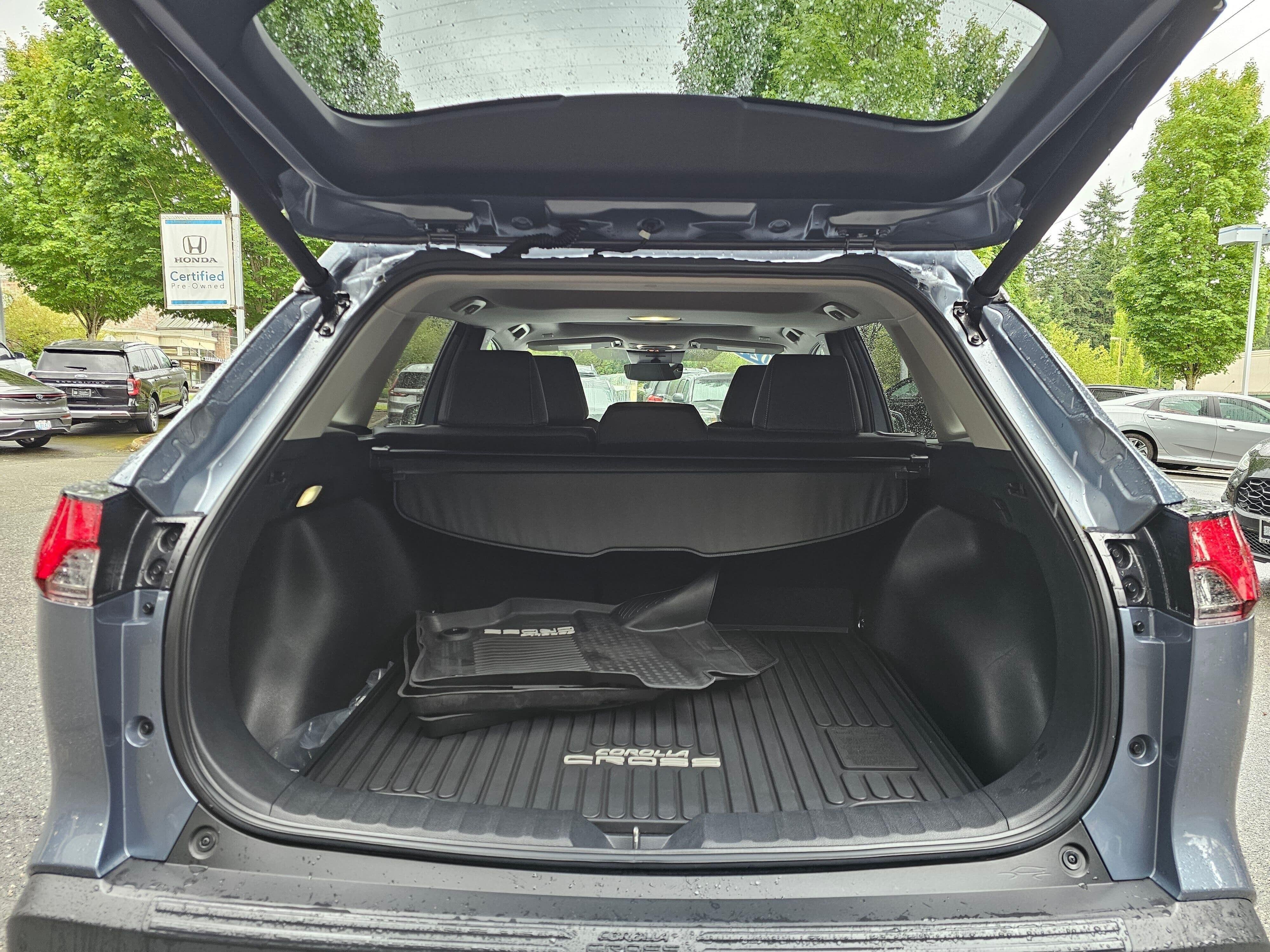 Used 2024 Celestite Toyota XLE image 17