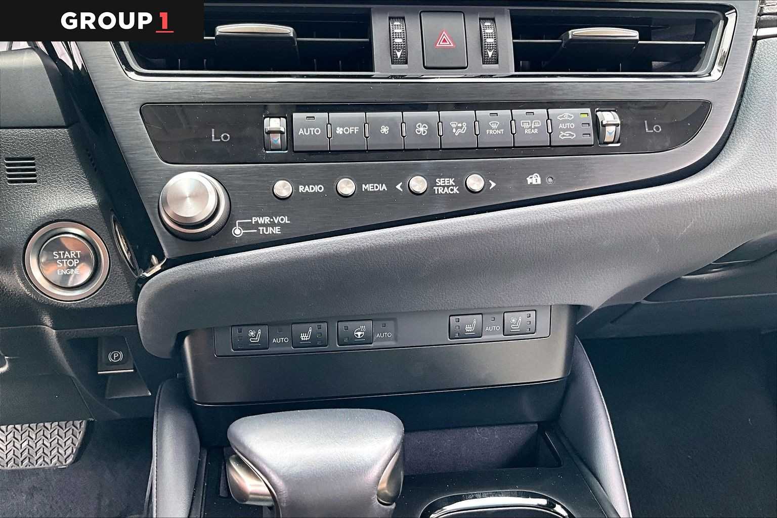 Used 2025 Iridium Lexus  image 32