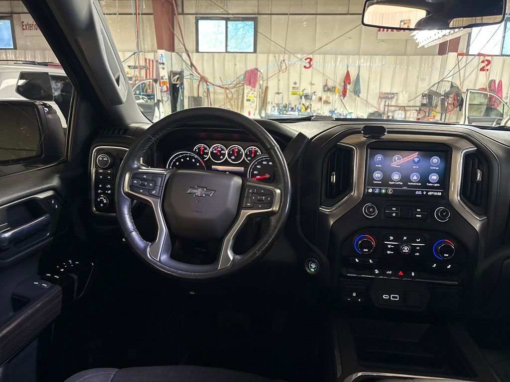 Used 2021 BLACK Chevrolet LT Trail Boss image 17