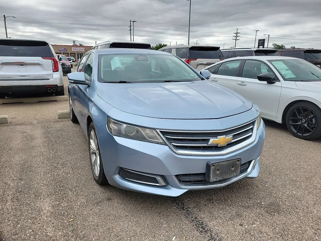 Used 2015 SILVER TOPAZ METALLIC Chevrolet LT image 2