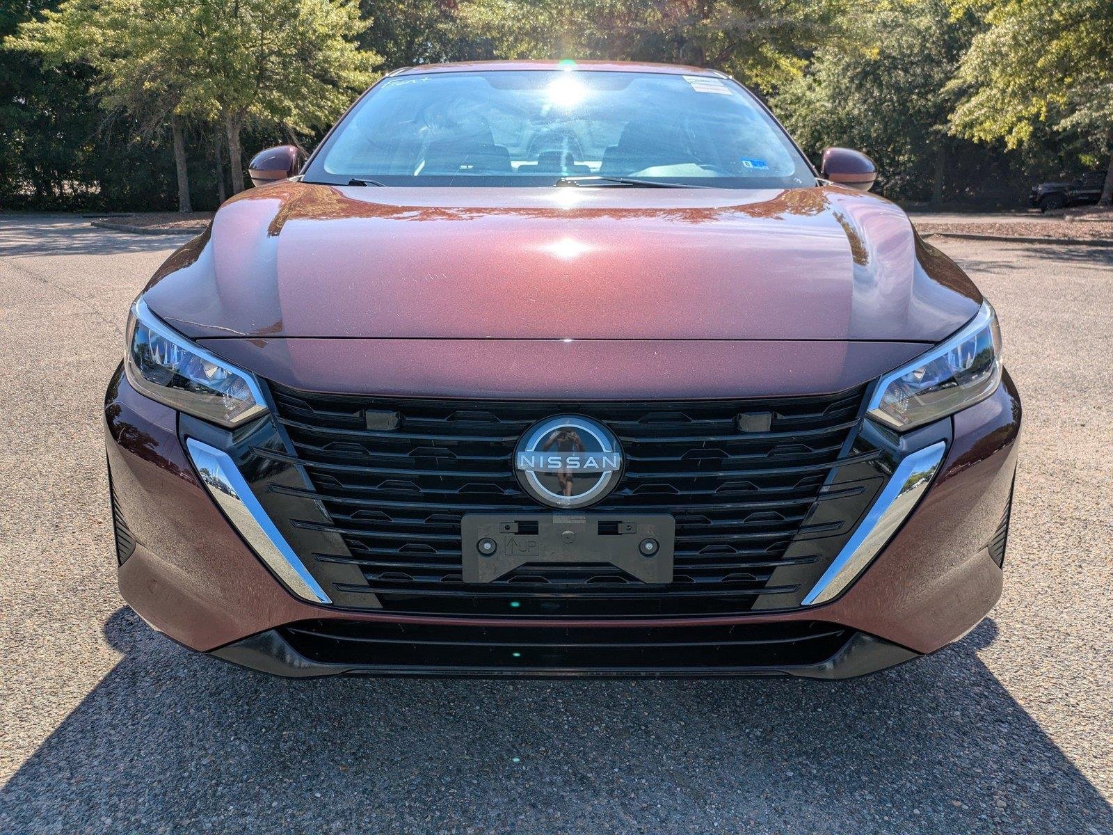 Used 2024 Rosewood Metallic Nissan SV image 9