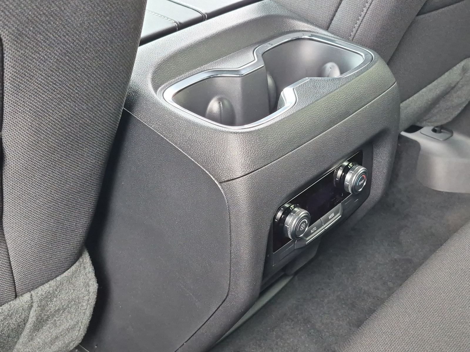2025 GMC Acadia Elevation - Photo 21
