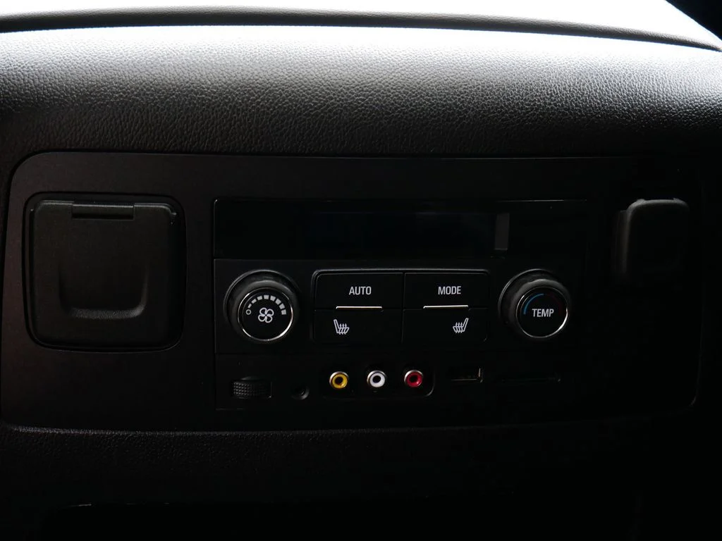 Used 2016 Black GMC SLT image 16