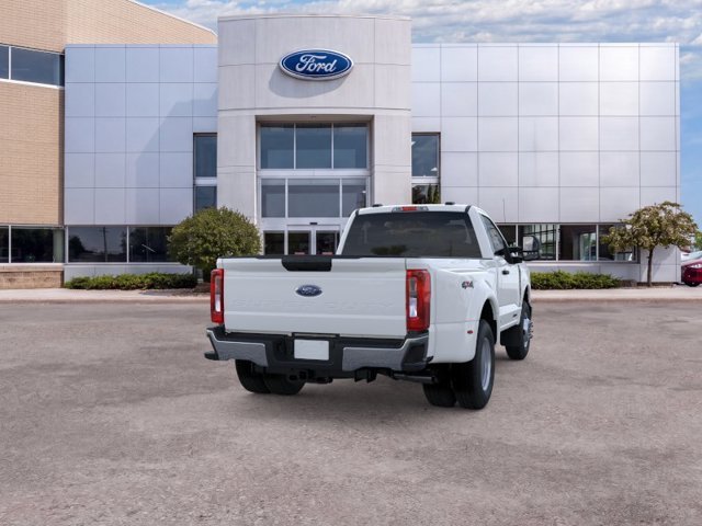 New 2026 Oxford White Ford XLT image 8