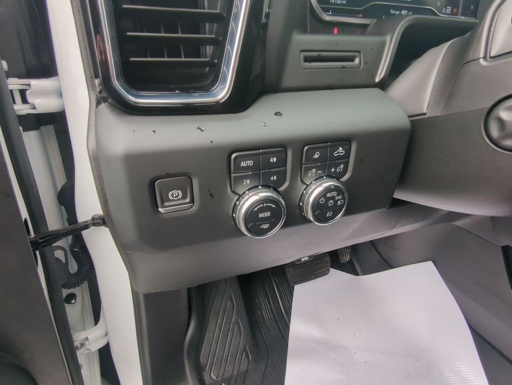 Used 2023 White GMC Denali image 14