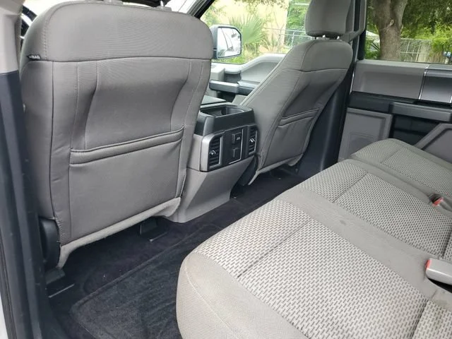 Used 2015 Ingot Silver Me Ford XL image 23