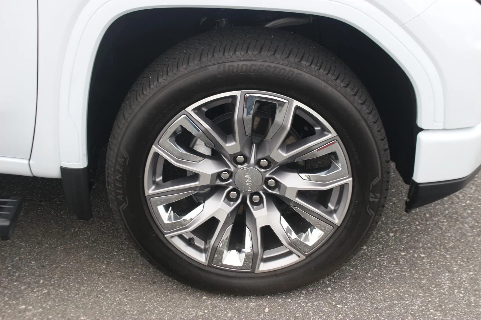 Used 2026 Glacier White Tricoat GMC Denali image 38