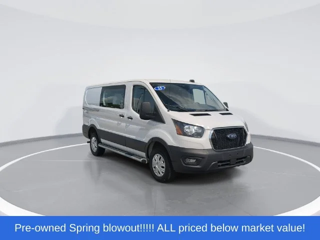 Used 2025 White Ford XL image 2