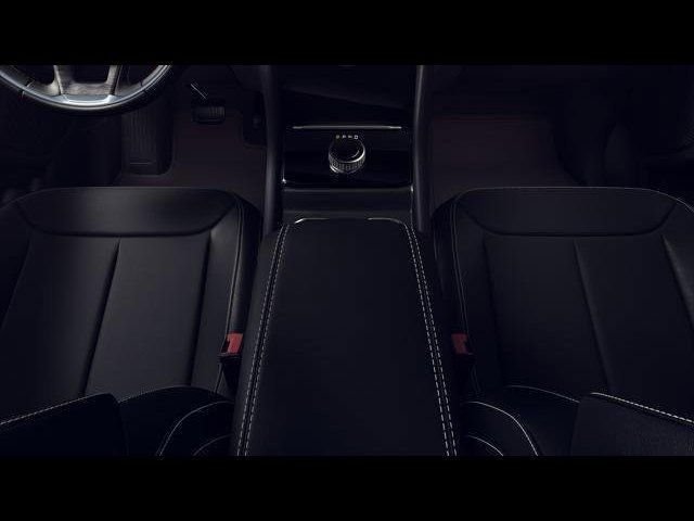 New 2026 Diamond Black Crystal Pearl-Coat Exterior Paint Jeep Altitude image 4