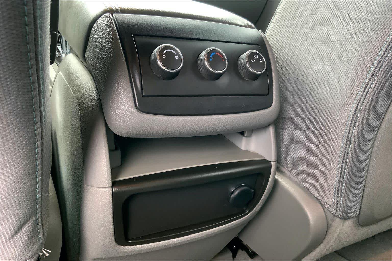 Used 2013  Chevrolet LS image 35