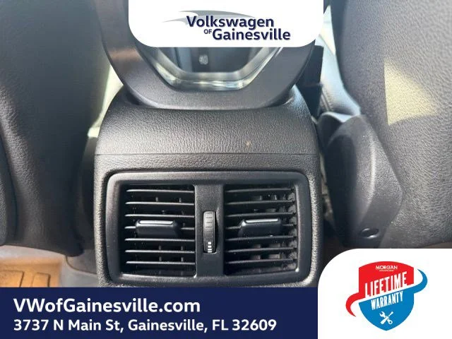 Used 2019 Black Sapphire Metallic BMW sDrive28i image 12