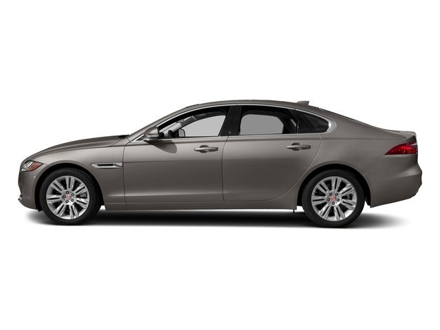 Used 2018 White Jaguar 35t Portfolio Ltd Edition image 3
