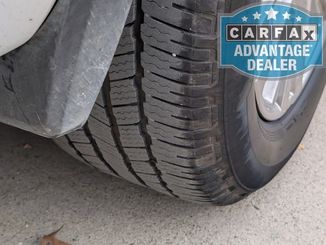 Used 2023 WHITE FROST TRICOAT GMC Denali image 4