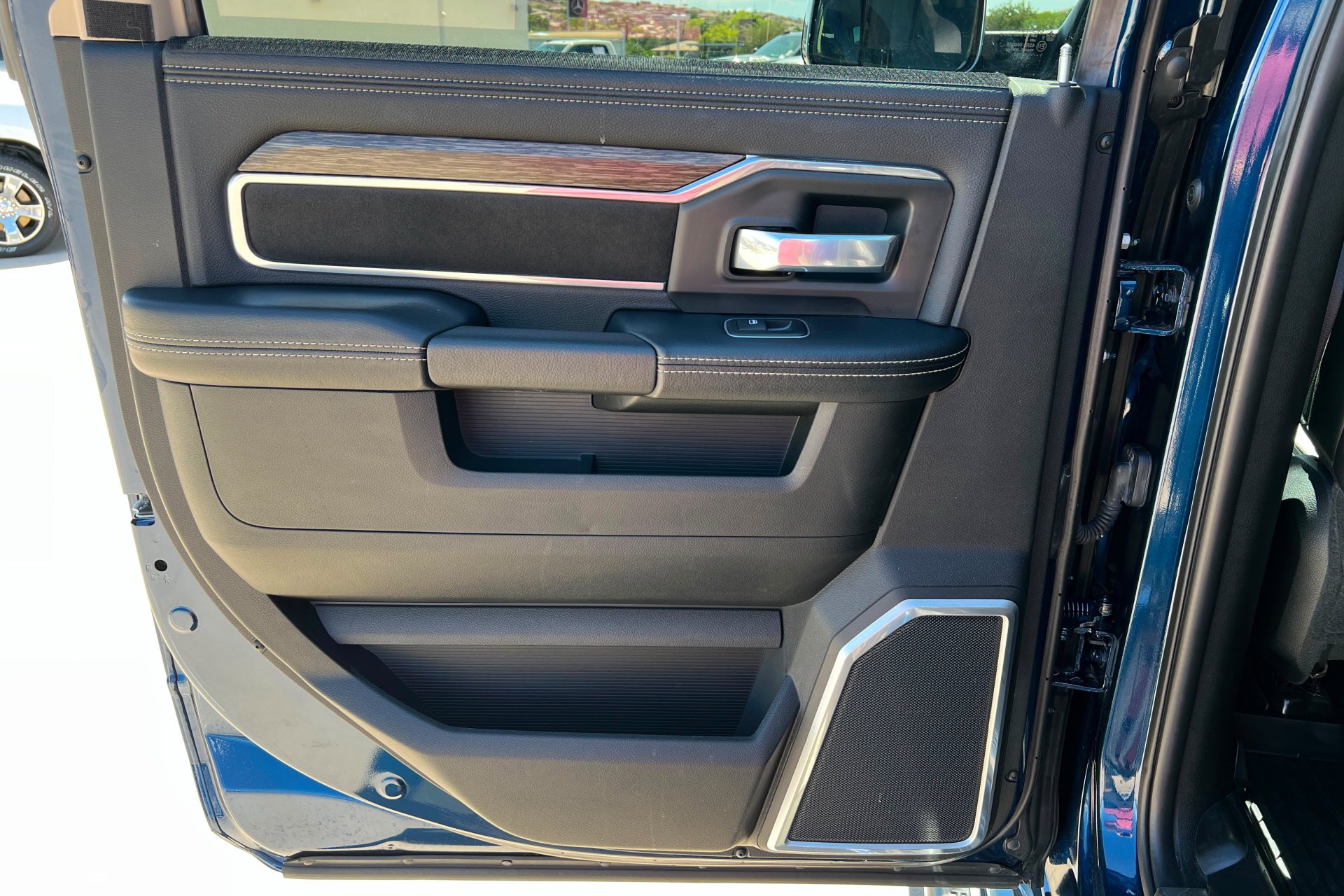 Certified Used 2021 Patriot Blue Pearlcoat Ram Laramie image 19