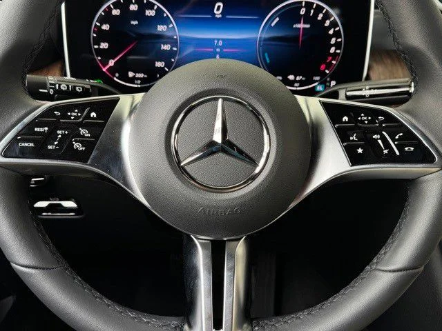 2025 Mercedes-Benz GLC Base - Photo 11