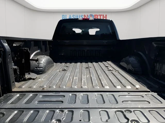 Used 2017 Gray Ford XL image 7