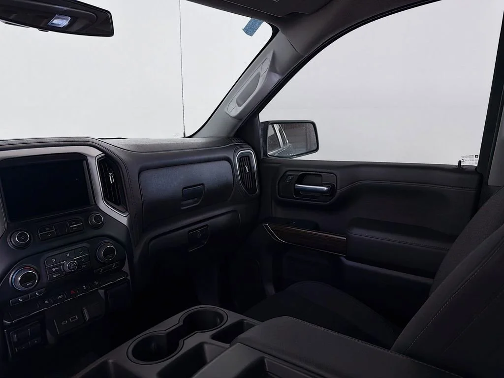 Used 2021 Shadow Gray Metallic Chevrolet RST image 20