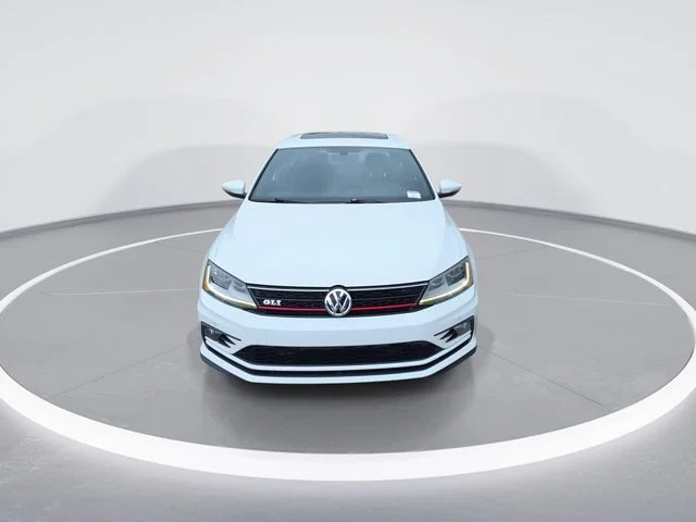 Used 2017  Volkswagen GLI image 3