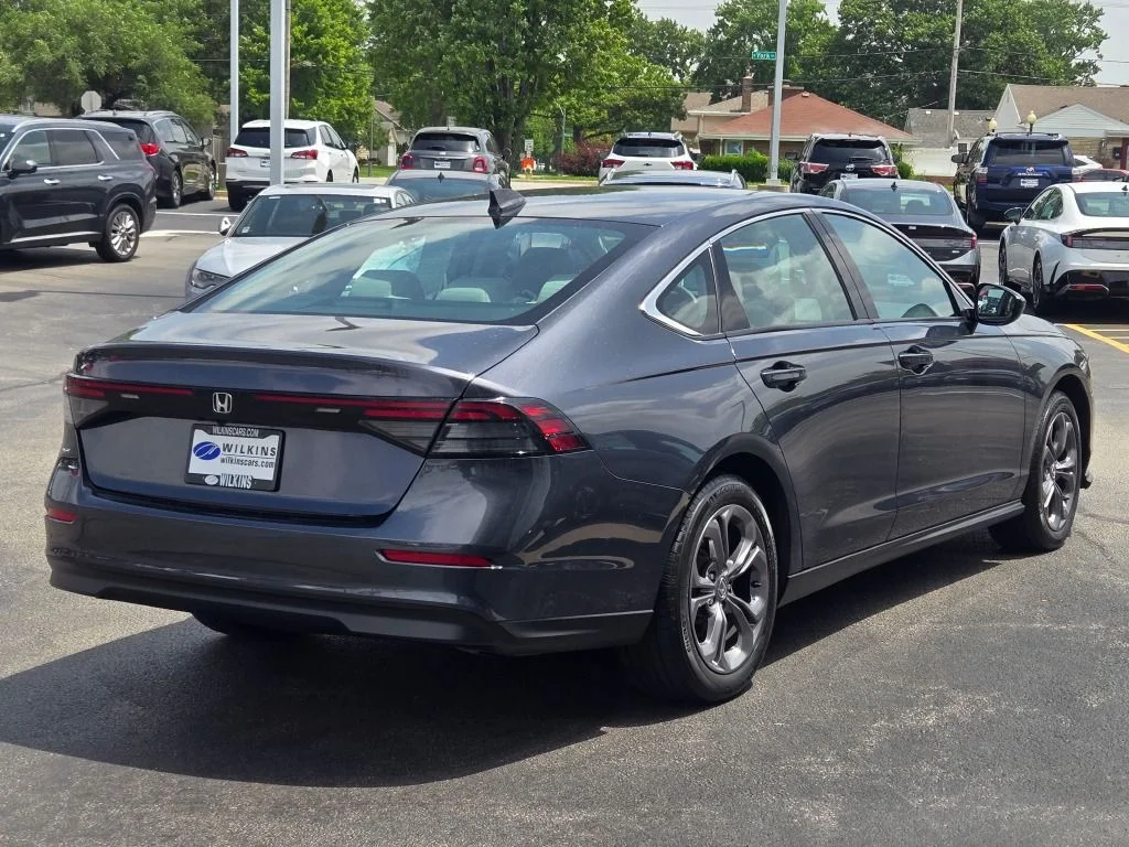 Used 2023  Honda EX image 11
