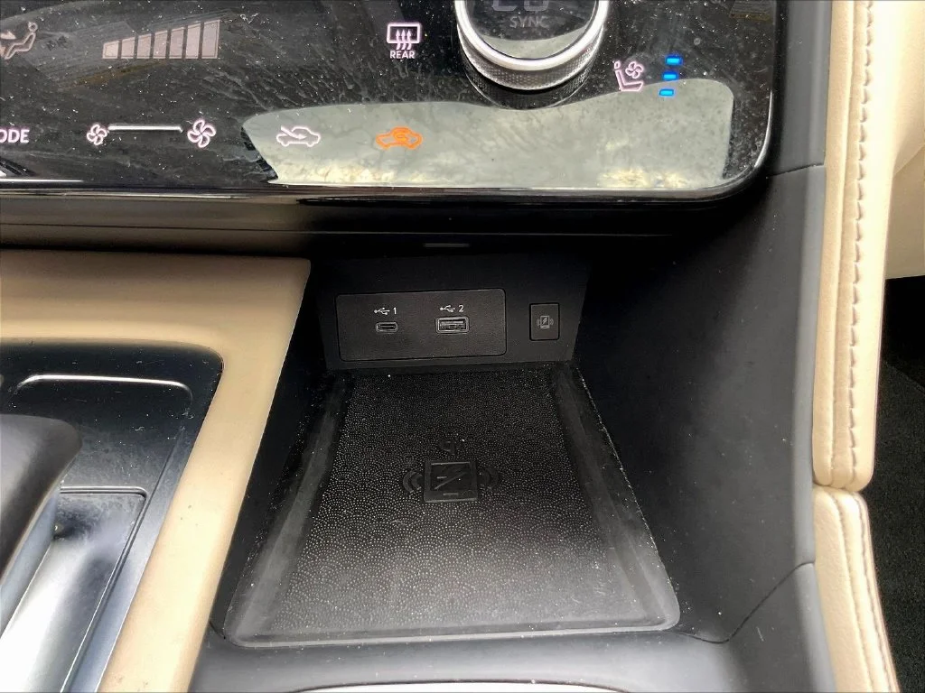 Used 2025 Mineral INFINITI LUXE image 18