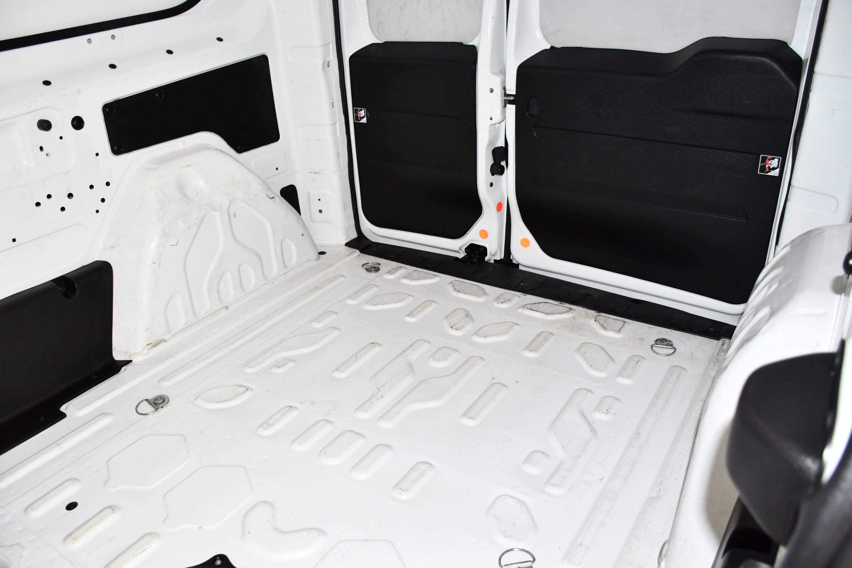 Used 2022 Bright White Ram Tradesman image 45