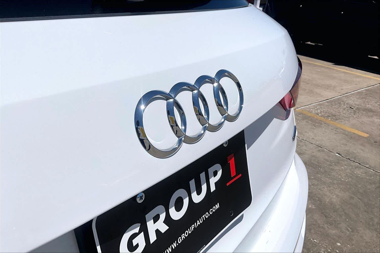 Used 2025 Arkona White Audi S line Premium image 10
