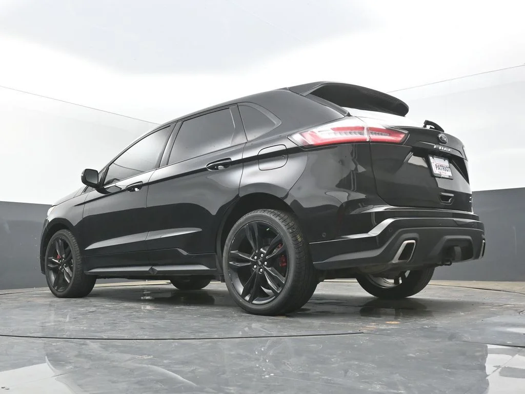 Used 2022 Black Ford ST image 37