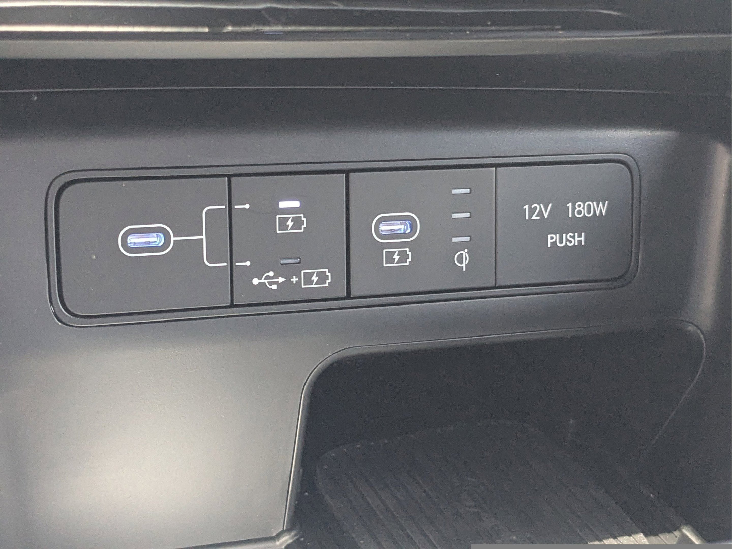 New 2026 Phantom Black Hyundai Limited image 22