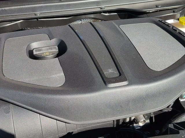 New 2026 Granite Crystal Metallic Clear-Coat Exterior Paint RAM Laramie image 25