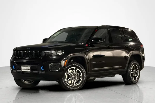 2023 Jeep Grand Cherokee 4xe Trailhawk