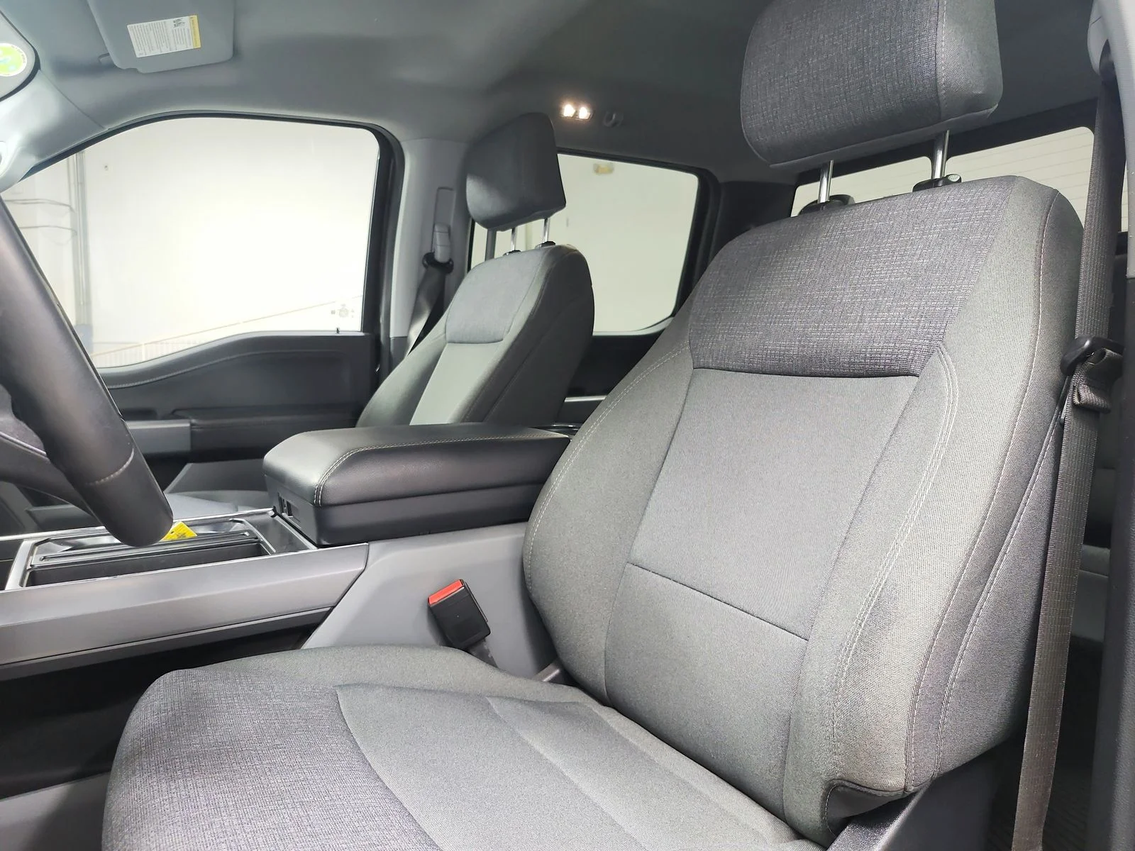 Used 2024 Brown Ford XLT image 10