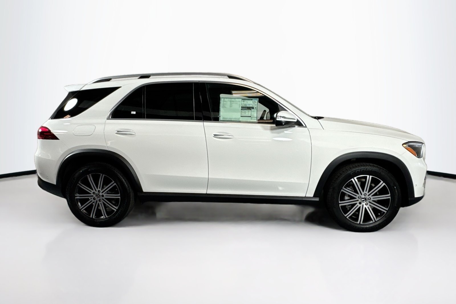 New 2026 Polar White Mercedes-Benz GLE 350 image 4