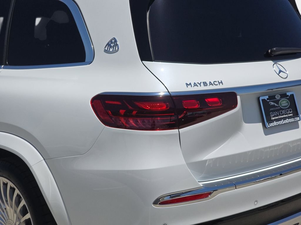 Used 2026  Mercedes-Benz Maybach GLS 600 image 38
