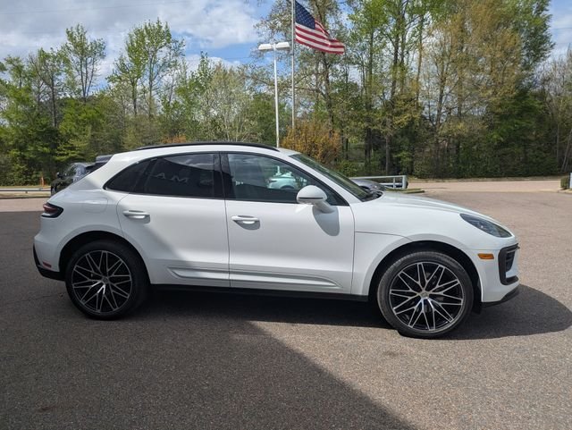Used 2025 White Porsche Base image 8