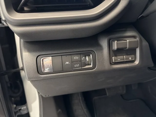 2026 Chevrolet Silverado EV LT - Photo 19