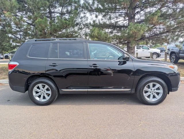 Used 2013 Black Toyota SE image 2