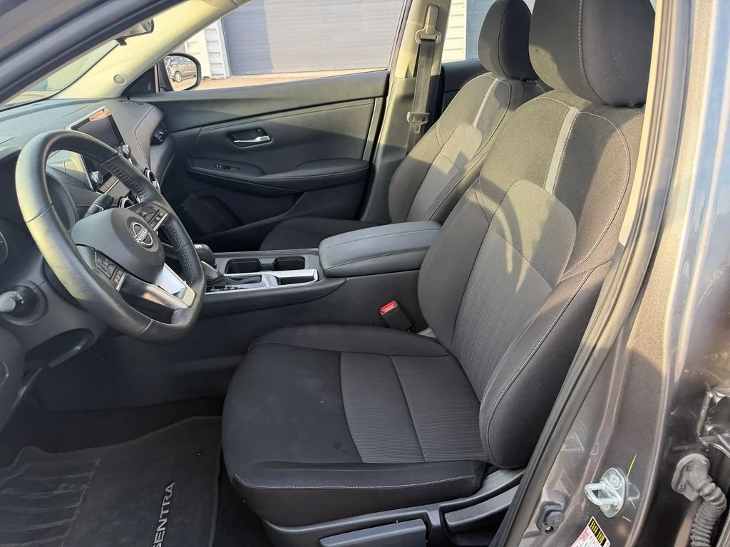 Used 2024 Gray Nissan SV image 10