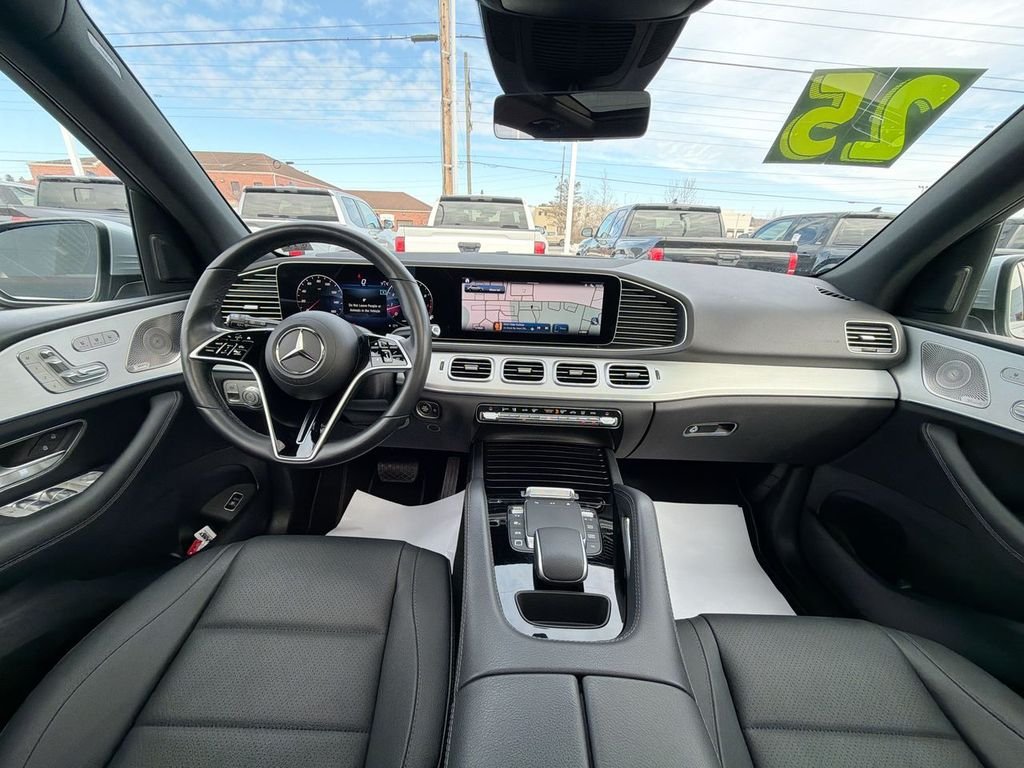 Used 2025 Black Mercedes-Benz GLE 350 image 10