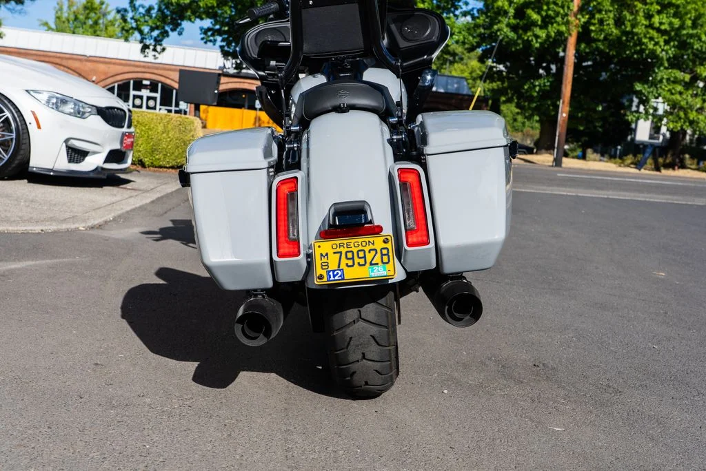 Used 2024 Gray Harley-Davidson FLTRXS image 13