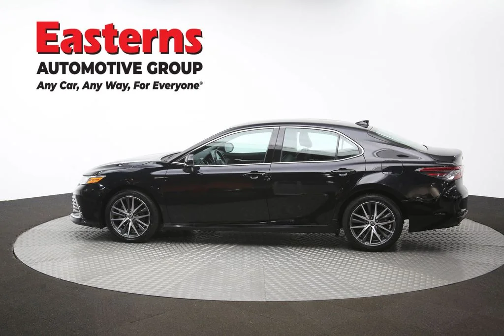 Used 2022 Black Toyota XLE image 60