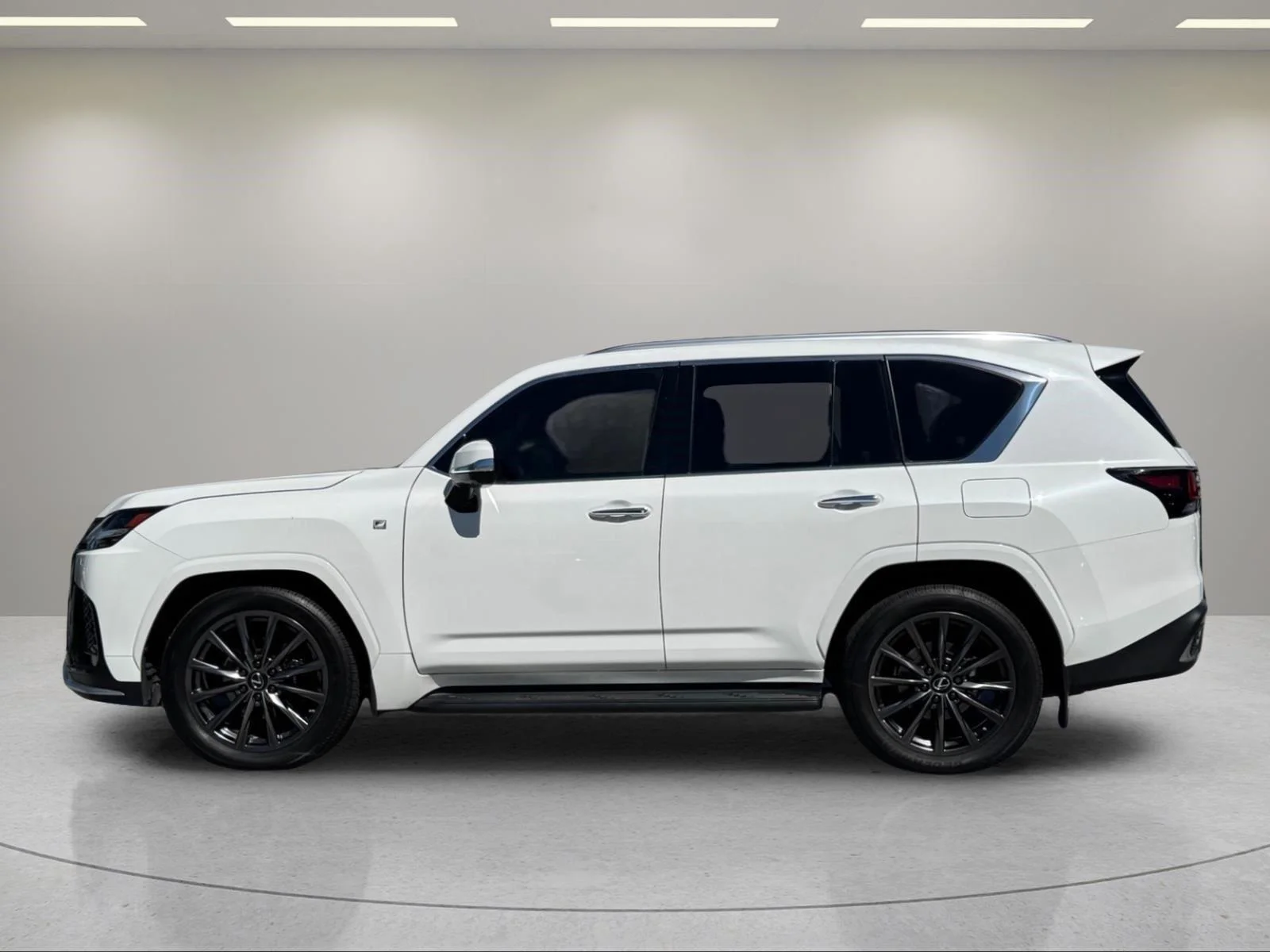 Used 2023 Ultra White Lexus LX 600 F SPORT image 2